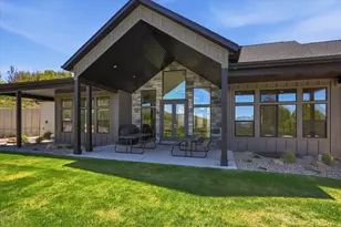 984 S Crossed Arrows Cir, Garden City, UT 84028 - Photo 93