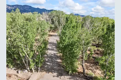 460 E Landslide Rd S, Central Valley, UT 84754 - Photo 3