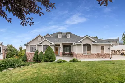 943 Lillywood Ln, North Salt Lake, UT 84054 - Photo 1