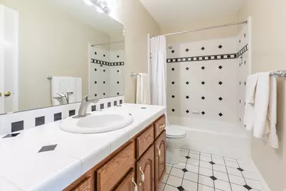 943 Lillywood Ln, North Salt Lake, UT 84054 - Photo 21