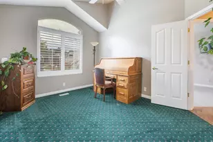 943 Lillywood Ln, North Salt Lake, UT 84054 - Photo 19