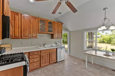 148 S 300 E, Logan, UT 84321 - Photo 7