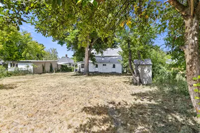 148 S 300 E, Logan, UT 84321 - Photo 21