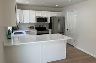 1051 E Sara Ln S, Ogden, UT 84404 - Photo 7