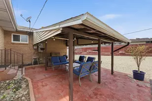 9505 S Garnet Dr E, Sandy, UT 84094 - Photo 47