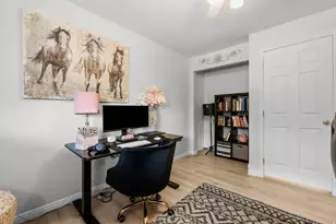 9505 S Garnet Dr E, Sandy, UT 84094 - Photo 25
