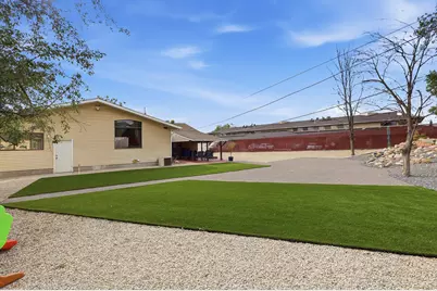 9505 S Garnet Dr E, Sandy, UT 84094 - Photo 53