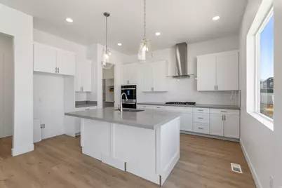 58 S Crimson Way #306, Mapleton, UT 84664 - Photo 9
