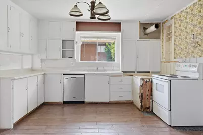 395 N 400 W, Logan, UT 84321 - Photo 7