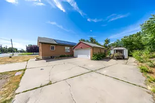 193 S Locust St E, Clearfield, UT 84015 - Photo 21