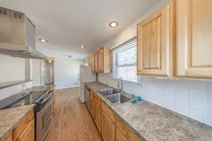 193 S Locust St E, Clearfield, UT 84015 - Photo 9