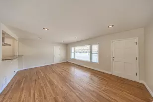 193 S Locust St E, Clearfield, UT 84015 - Photo 5