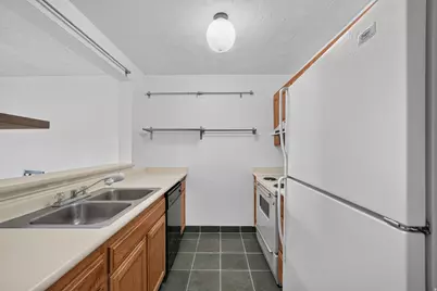339 E 600 S #1404, Salt Lake City, UT 84111 - Photo 11