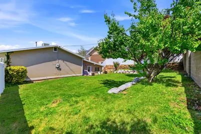 2312 E Cinnabar Ln, Salt Lake City, UT 84121 - Photo 33