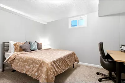 126 E 200 N, Bountiful, UT 84010 - Photo 23