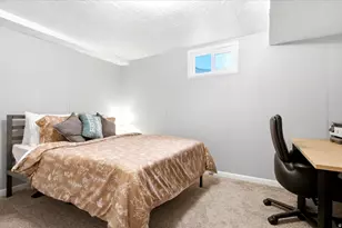 126 E 200 N, Bountiful, UT 84010 - Photo 23