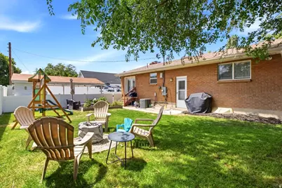 126 E 200 N, Bountiful, UT 84010 - Photo 27
