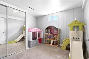 126 E 200 N, Bountiful, UT 84010 - Photo 21