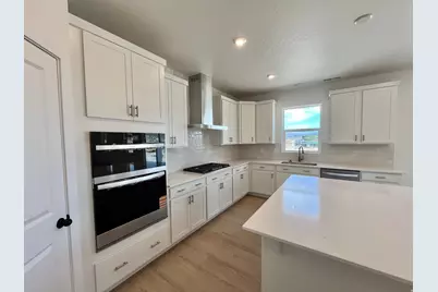 1089 E Blackfeet Dr #518, Eagle Mountain, UT 84005 - Photo 5