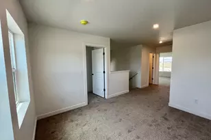 1089 E Blackfeet Dr, Eagle Mountain, UT 84005 - Photo 7