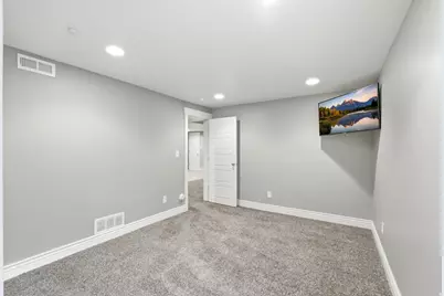 1847 E 900 S, Salt Lake City, UT 84108 - Photo 37