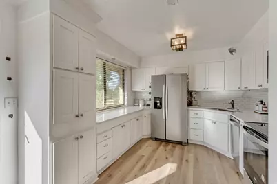 360 E Center St, Centerville, UT 84014 - Photo 23