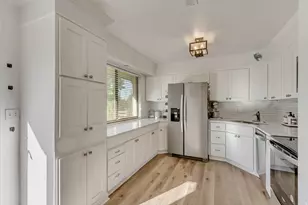 360 E Center St, Centerville, UT 84014 - Photo 23