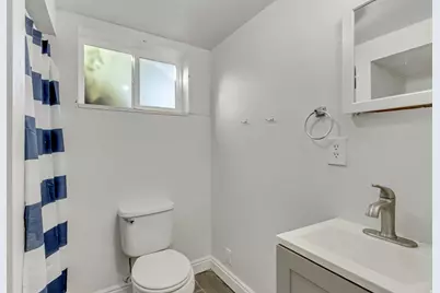 360 E Center St, Centerville, UT 84014 - Photo 41