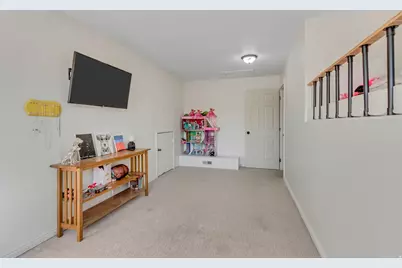 360 E Center St, Centerville, UT 84014 - Photo 17