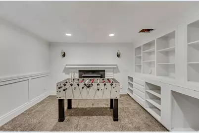 360 E Center St, Centerville, UT 84014 - Photo 37