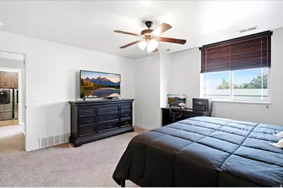 1109 N 3300 W, Layton, UT 84041 - Photo 15