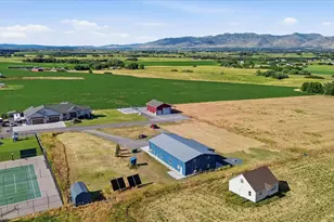 4520 W 4100 S, Wellsville, UT 84339 - Photo 15