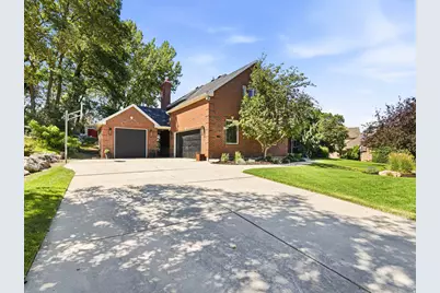1894 E Bear Creek Dr, Draper, UT 84020 - Photo 3