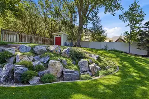 1894 E Bear Creek Dr, Draper, UT 84020 - Photo 17