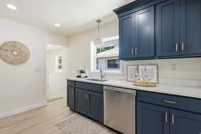 361 E Westminster Ave, Salt Lake City, UT 84115 - Photo 11
