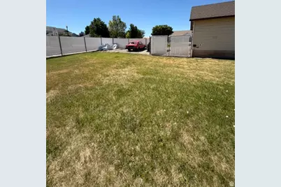 2626 W 1700 N, Clinton, UT 84015 - Photo 25