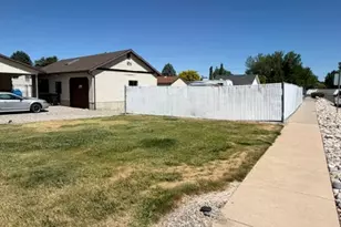 2626 W 1700 N, Clinton, UT 84015 - Photo 17
