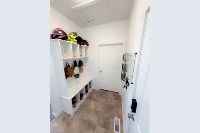 5406 W 19650 N, Plymouth, UT 84330 - Photo 33