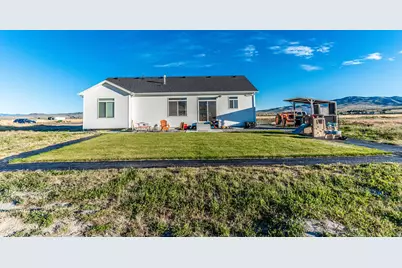 5406 W 19650 N, Plymouth, UT 84330 - Photo 7