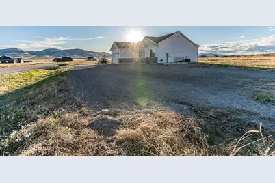 5406 W 19650 N, Plymouth, UT 84330 - Photo 3