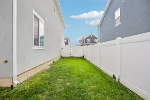 3853 S 2935 W, West Haven, UT 84401 - Photo 25