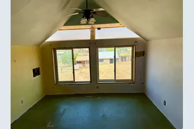 255 E Center St, Spring City, UT 84662 - Photo 17