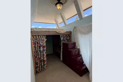 255 E Center St, Spring City, UT 84662 - Photo 25
