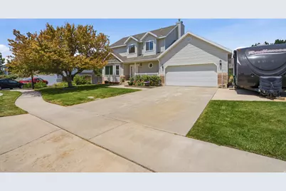 943 E 2330 N, Lehi, UT 84043 - Photo 3