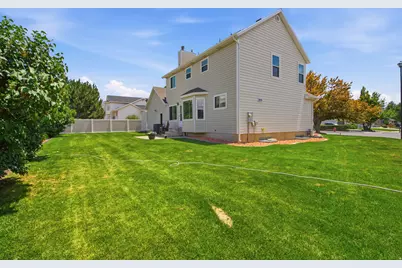 943 E 2330 N, Lehi, UT 84043 - Photo 37