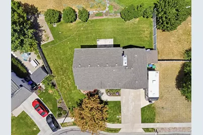 943 E 2330 N, Lehi, UT 84043 - Photo 7