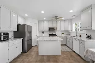 943 E 2330 N, Lehi, UT 84043 - Photo 19