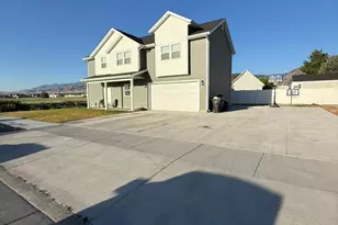 1886 N 250 W, Logan, UT 84341 - Photo 3