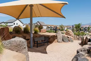 1902 S Queens Gdn Dr, Washington, UT 84780 - Photo 43
