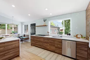 3254 E Bon View Dr S, Salt Lake City, UT 84109 - Photo 11